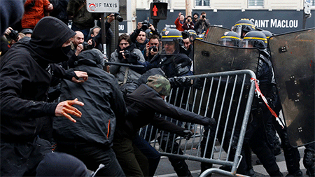 enfrentamientos entre Policía y manifestantes en París Enfrentamientos en París antes de la Cumbre del Clima